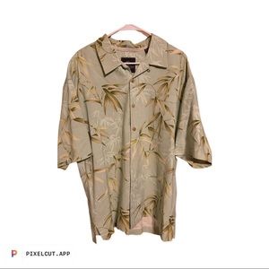 Jamaica Jaxx Mens Button Down Hawaiian Shirt 100% Silk. Short Sleeve